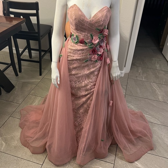 Formal Sherri Hill dress - Picture 2 of 13